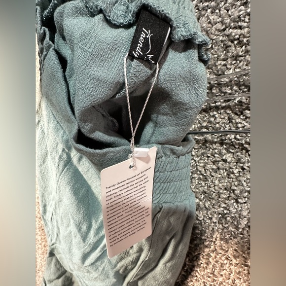 NWT 2 Piece Shorts and Sleeveless Crop Tank Top Lounge Set Size Large - Picture 5 of 8